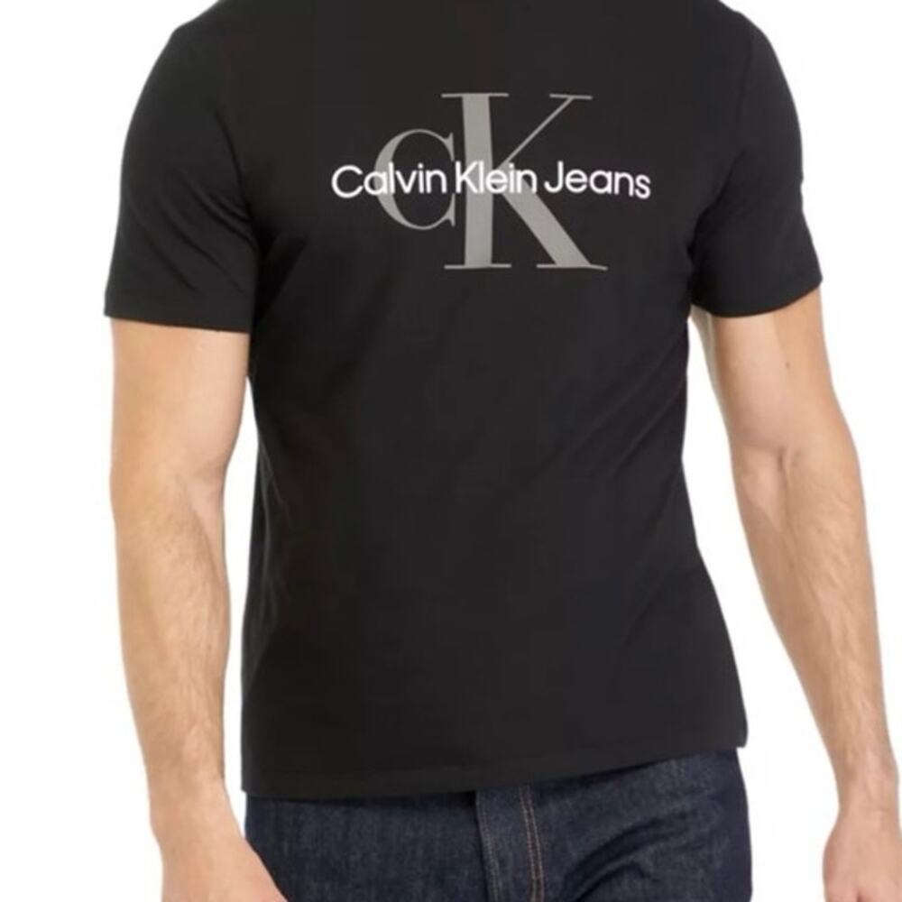 NEW Calvin Klein Jeans Monogram Logo Tee Black Short Sleeve‎ Crewneck Shirt S